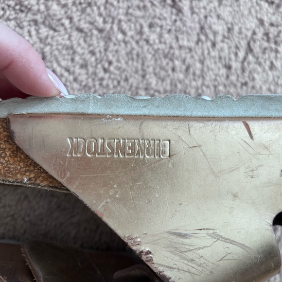 Birkenstock rose gold soft footbed sandals - Picture 2 of 5